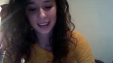 Seks Rambut Kerinting dengan Geishhakyd miang dari cerita seks awek tudung Peribadi