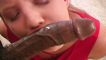 Mencium seks dengan pengawas video lucah isteri Abella Danger dan Gia Derza dari Lesbian X