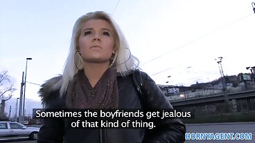 Video lesbian bontot jiran dengan Demi Sutra dan Lana Sharapova yang hebat dari Reality Kings