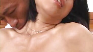 Skru milf dengan Jennifer White yang menggoda dari True Anal videolucah indon