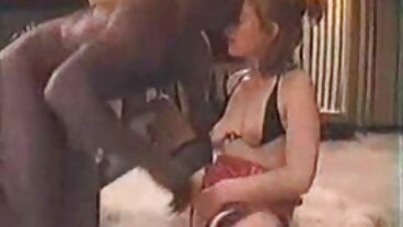 Seks si rambut coklat dengan Adriana Chechik yang bersemangat dan Brooklyn Grey dari filem lucah negro All Anal