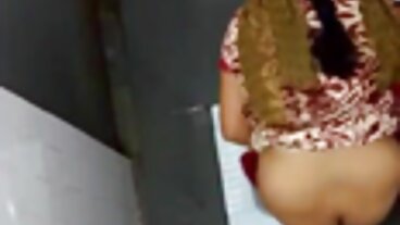 Adegan cerita sexy melayu Legs On Shoulders dengan Tiffany Watson yang cantik dari Tonight's Girlfriend